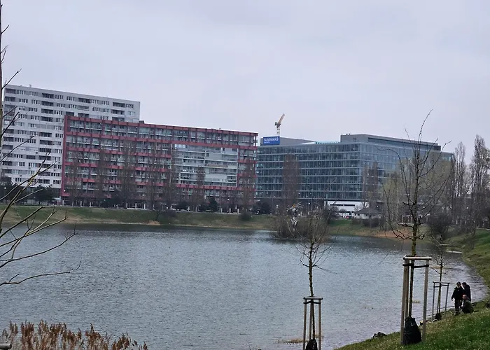 Koloseo 2 Bedrooms - Free Garage Parking, View, 3rd Floor شقة *