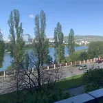 Apartment Koloseo 2 Bedrooms - Free Garage Parking, View, 3rd Floor Bratislava